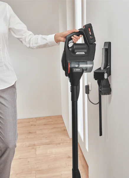 Вертикальный пылесос Bosch BCS82BL24