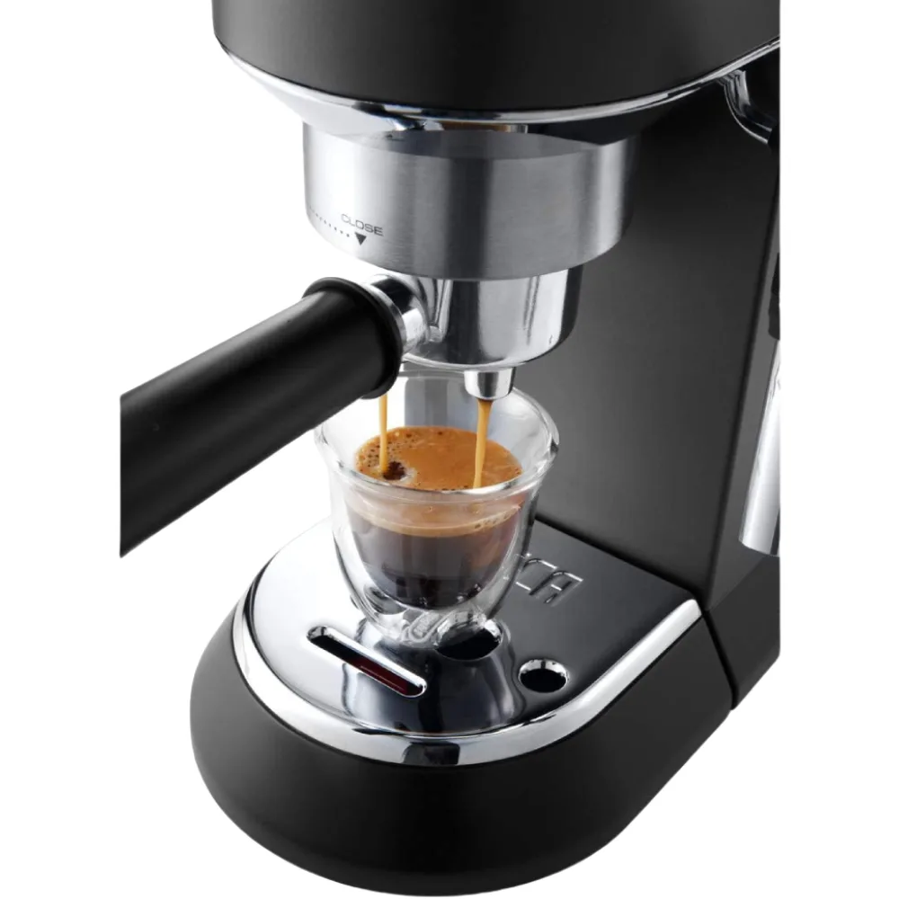 Кофе машина Delonghi EC 685.BK