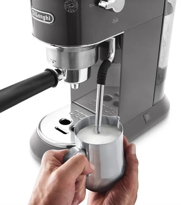 Кофемашина Delonghi EC885.GY
