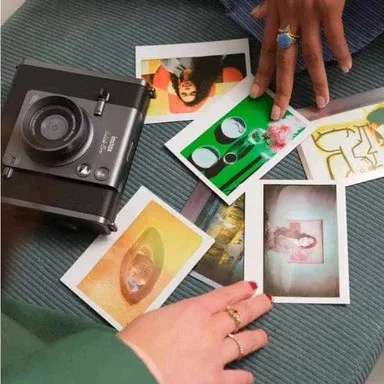 Фотоаппарат Fujifilm Instax Wide Evo Black