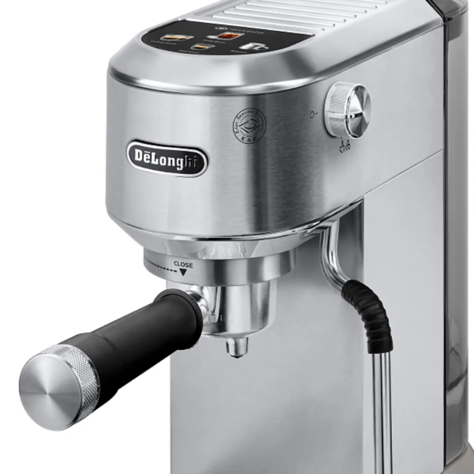 Qəhvə bişirən Delonghi EC890.M