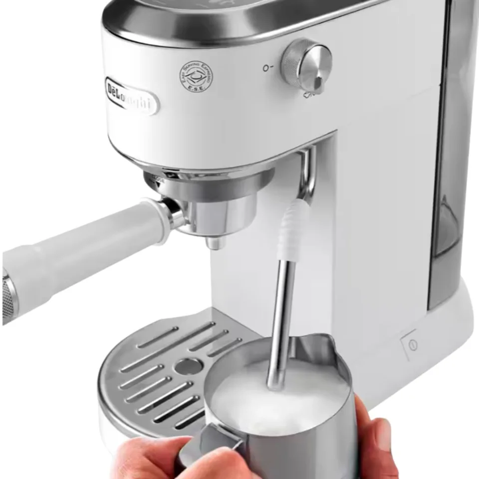 Qəhvə bişirən Delonghi EC885.BG