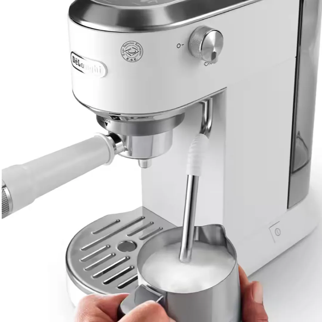 Qəhvə bişirən Delonghi EC890.WI