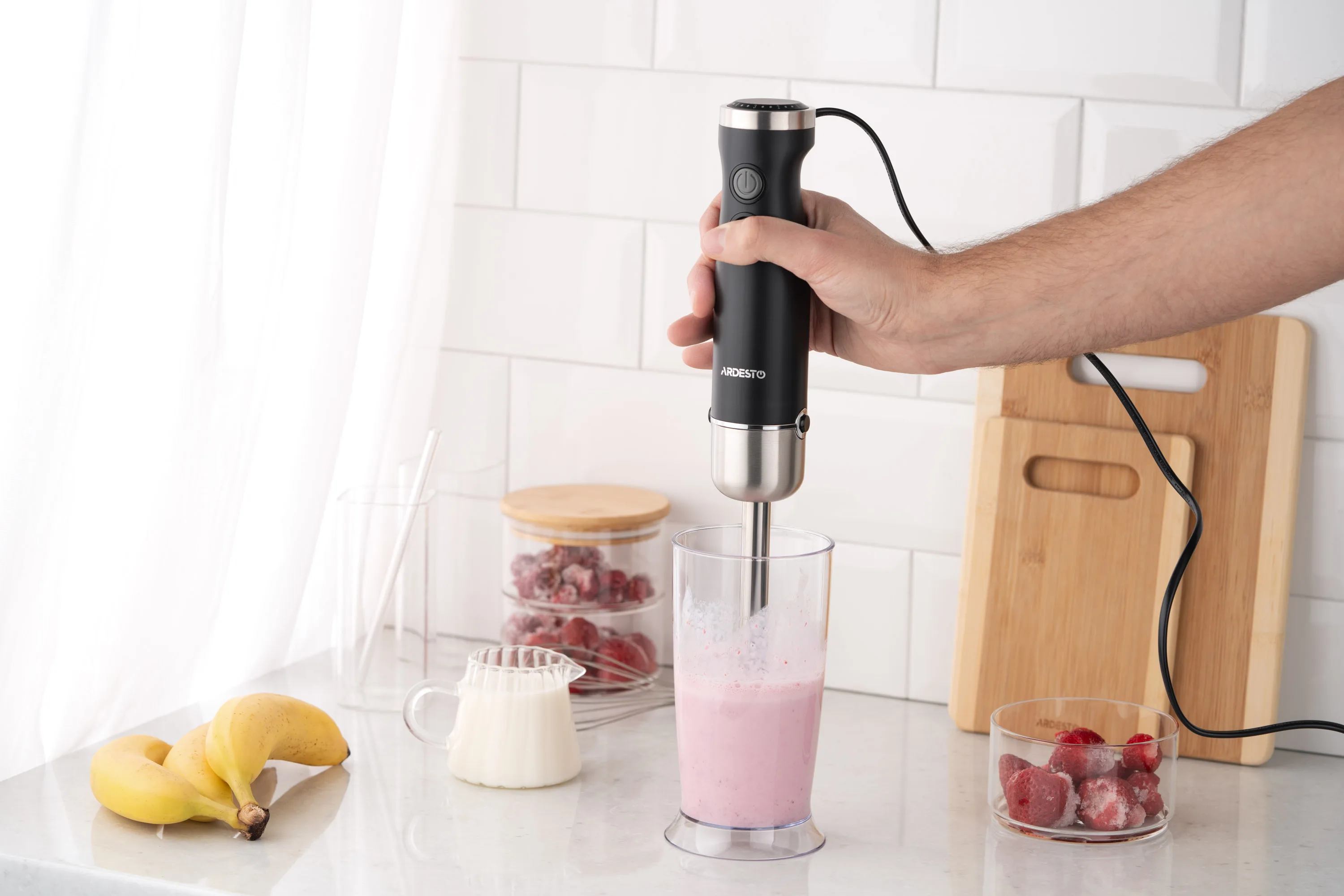 Blender Ardesto HBG-600BWH