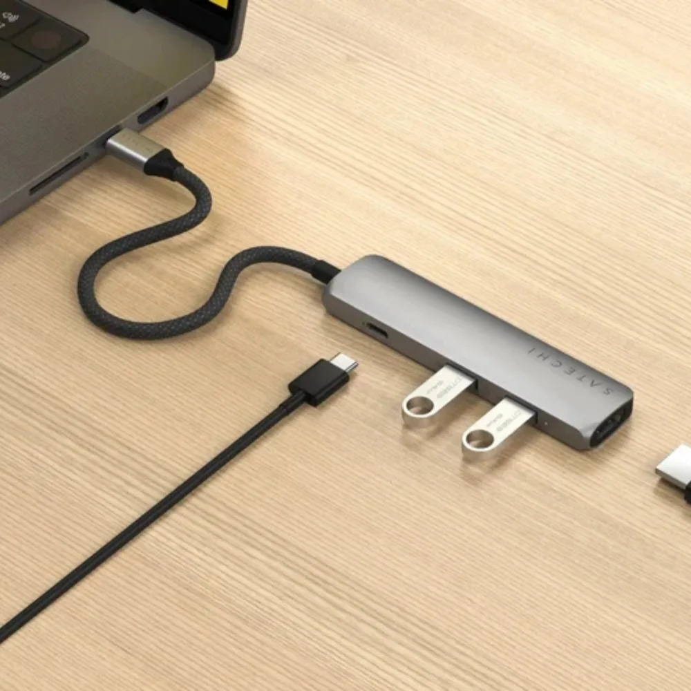 концентратор Satechi 4-в-1 USB-C Slim Multiport Adapter 4K, цвет серый космос