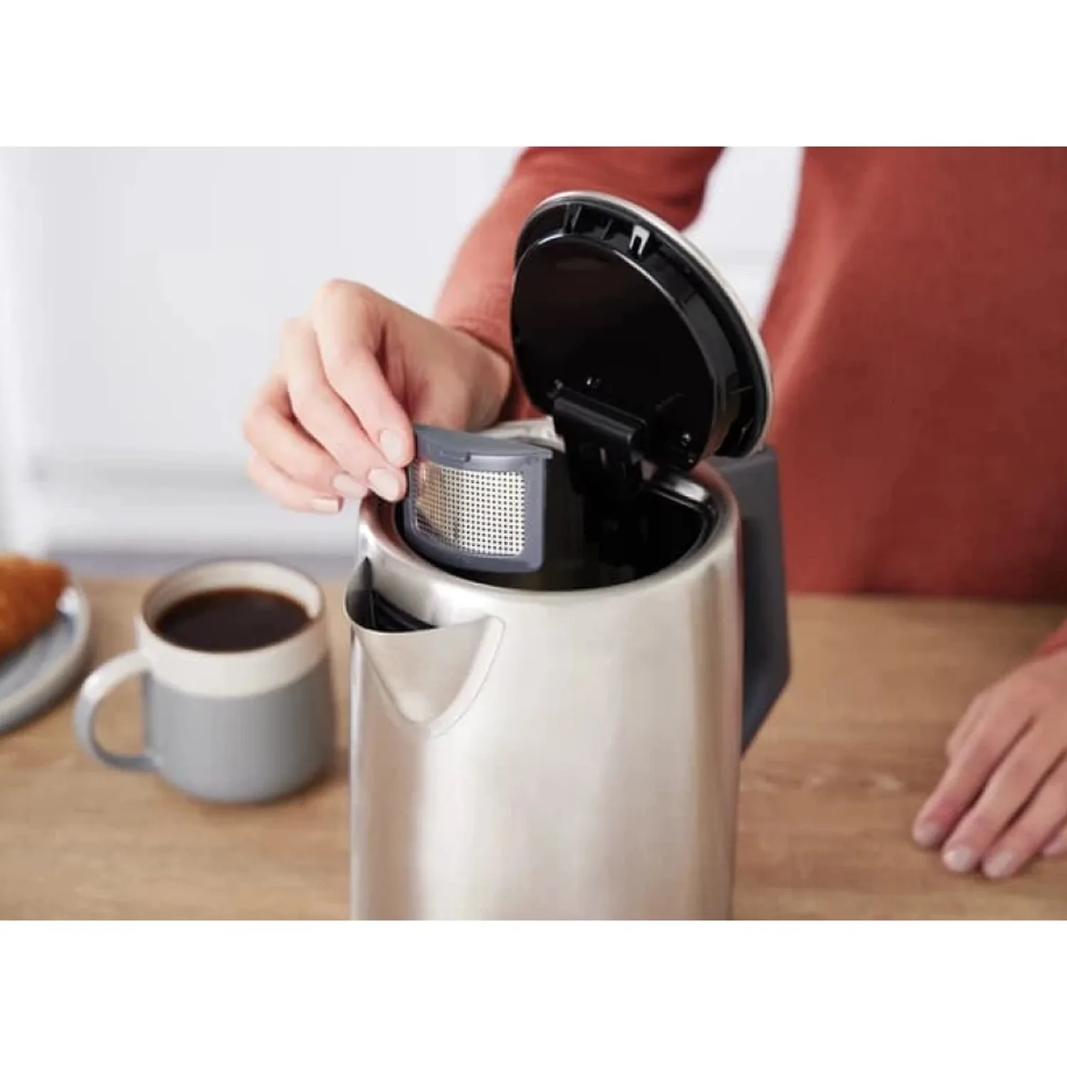 Elektrikli çaydan Ninja Kettle KT201EU